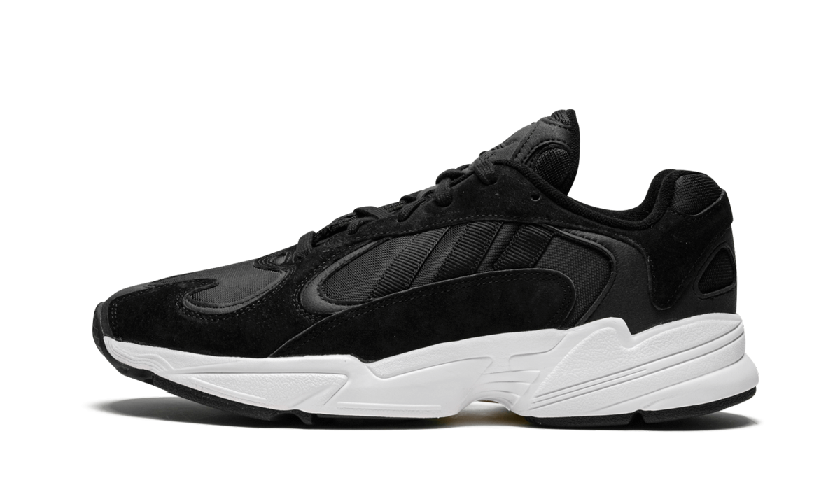 Overkicks - Adidas Yung-1 Black White (CG7121) - vista lateral