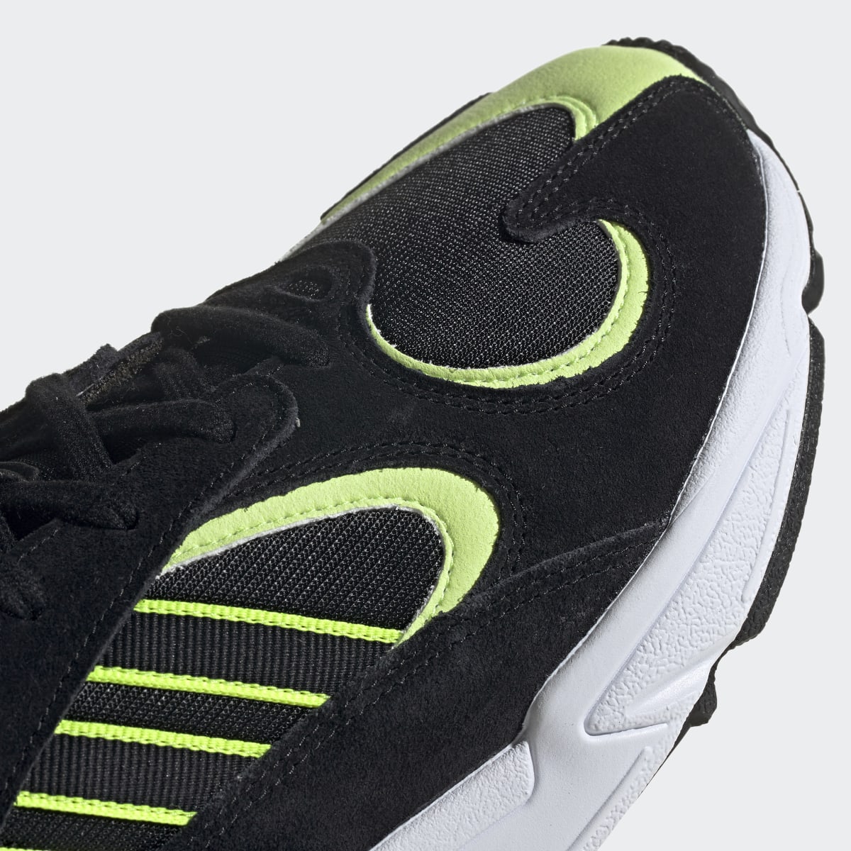 Overkicks - Adidas Yung-1 Core Black Hi Res Yellow (EE5317) - detalle
