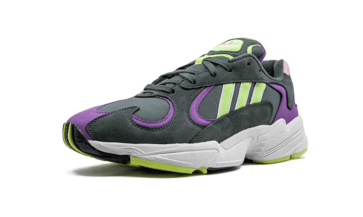Overkicks - Adidas Yung-1 Legend Ivy Hi Res Yellow (BD7655) - detalle suela