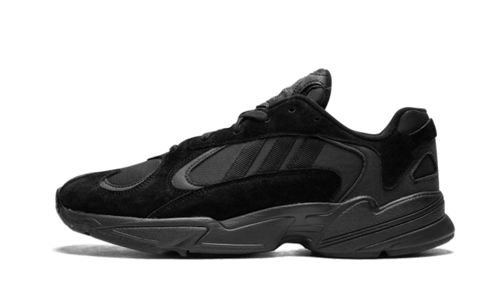 Overkicks - Adidas Yung-1 Triple Black (G27026) - vista lateral