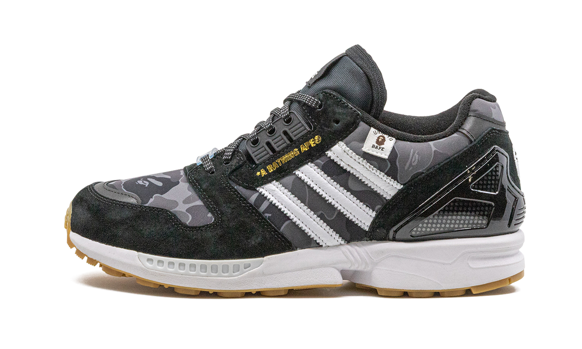 Overkicks - Adidas ZX 8000 Bape Undefeated Black (FY8852) - vista lateral