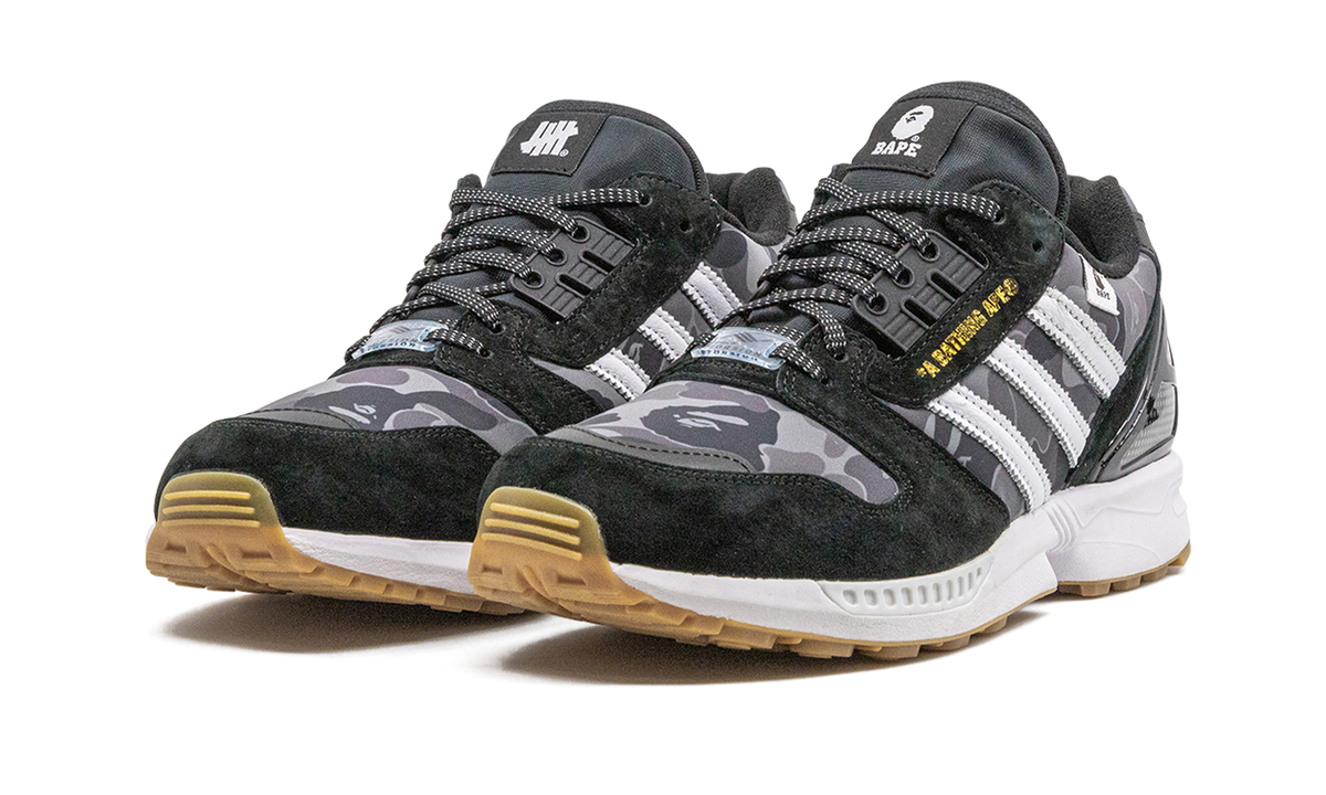 Overkicks - Adidas ZX 8000 Bape Undefeated Black (FY8852) - vista trasera