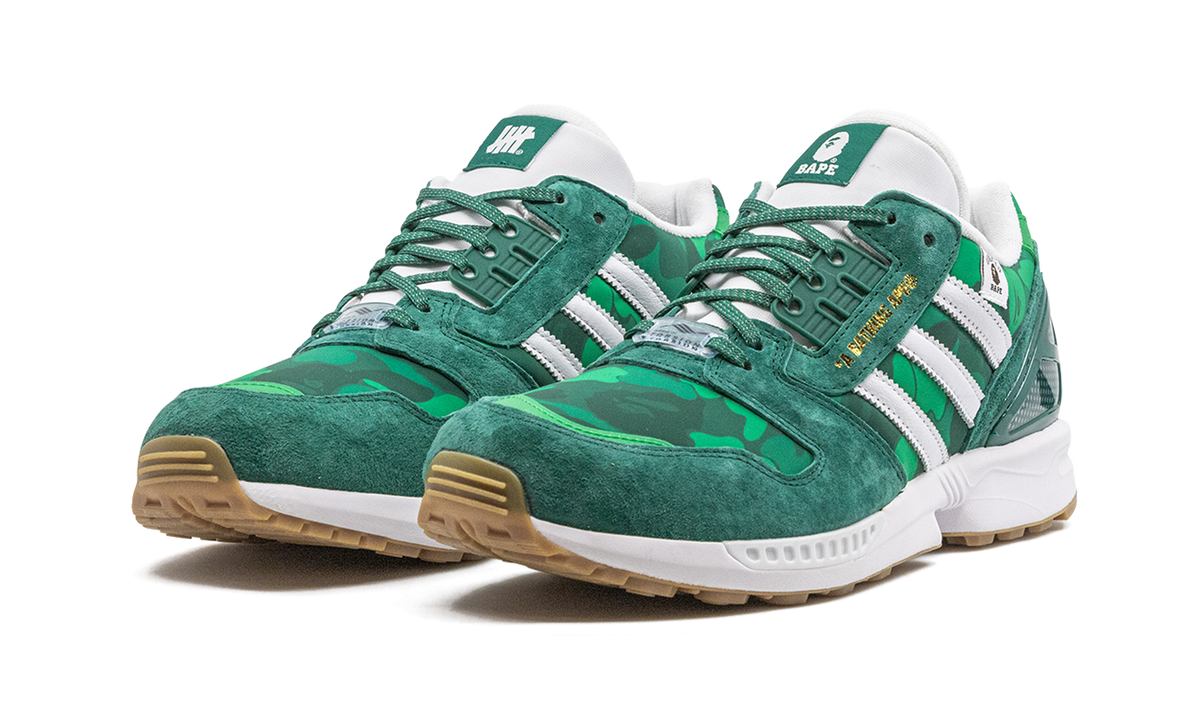 Overkicks - Adidas ZX 8000 Bape Undefeated Green (FY8851) - vista trasera