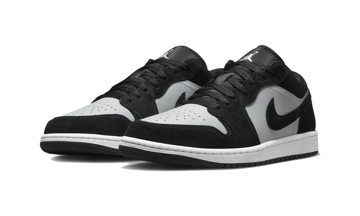 Overkicks - Air Jordan 1 Low Black/Light Smoke Grey/White (553558-048) - vista trasera