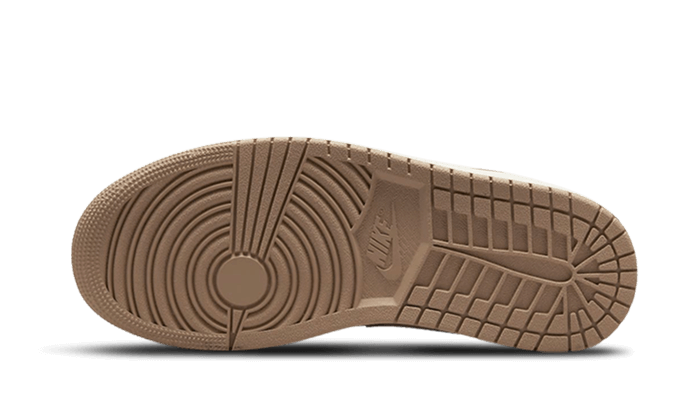 Overkicks - Air Jordan 1 Low Desert (DC0774-201) - par completo