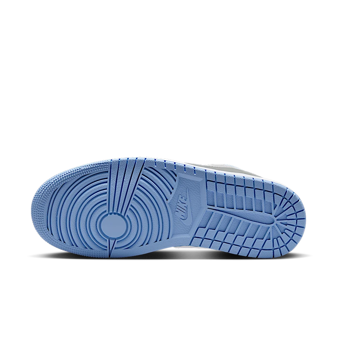 Overkicks - Air Jordan 1 Low Football Grey Aluminum (DC0774-050) - detalle suela