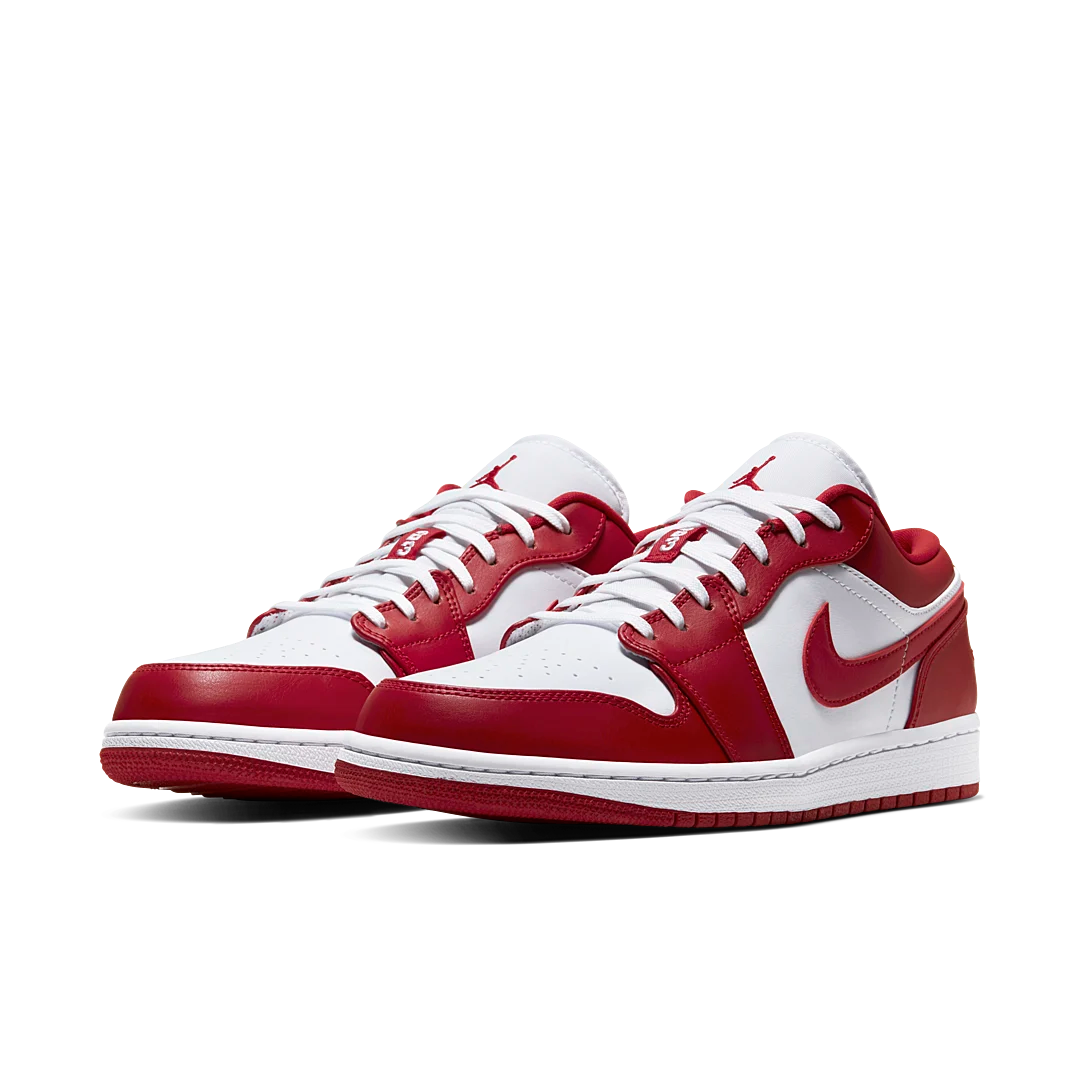 Overkicks - Air Jordan 1 Low Gym Red White (553558-611) - vista trasera