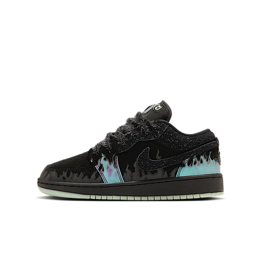 Overkicks - Air Jordan 1 Low Halloween Fortune Fly (HQ3442-001) - vista lateral