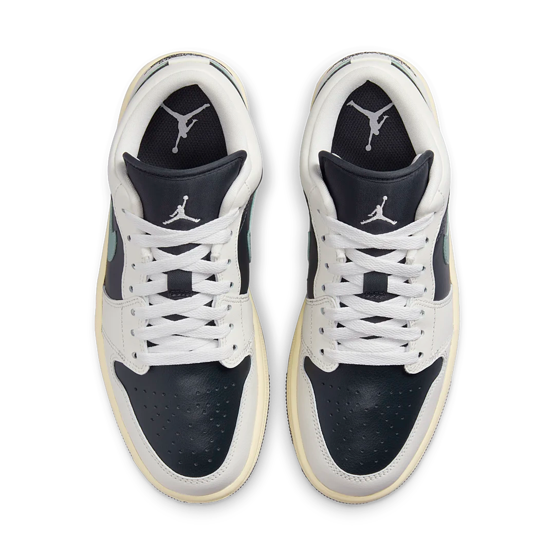 Overkicks - Air Jordan 1 Low Jade Smoke (DC0774-001) - par completo