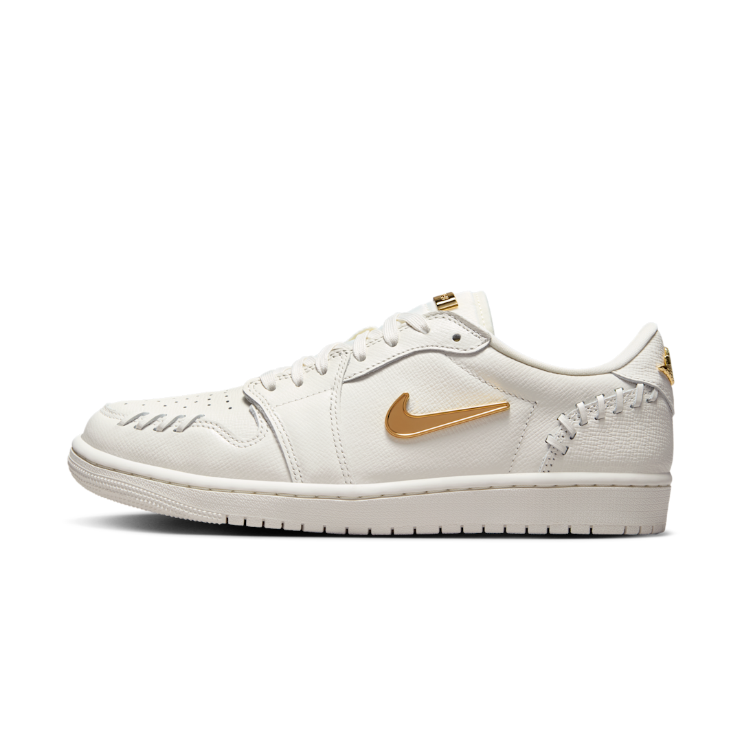 Overkicks - Air Jordan 1 Low Method of Make Sail Metallic Gold (FN5032-100) - vista lateral