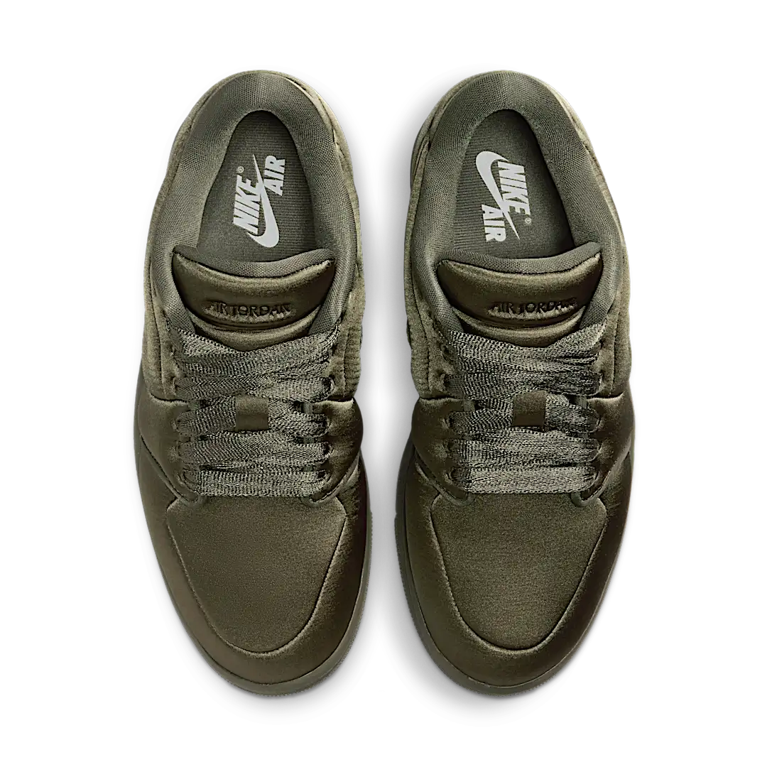 Overkicks - Air Jordan 1 Low Method of Make Satin Medium Olive (HF3969-201) - par completo