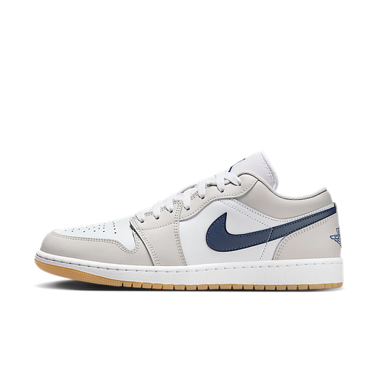 Overkicks - Air Jordan 1 Low Midnight Navy Neutral Grey (553558-146) - vista lateral