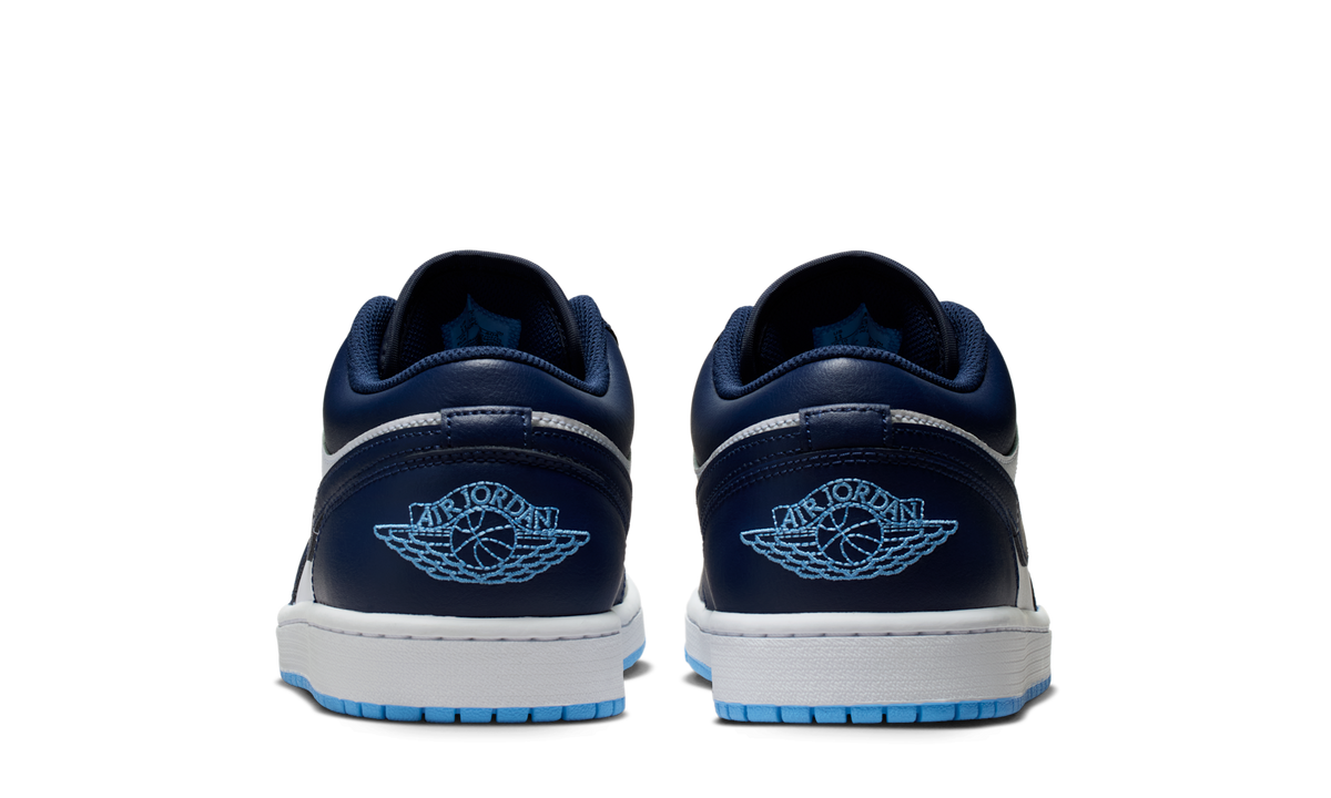Overkicks - Air Jordan 1 Low Midnight Navy University Blue (553558-404) - detalle talón