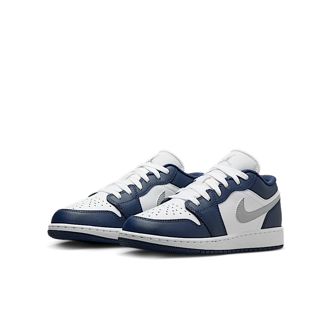 Overkicks - Air Jordan 1 Low Midnight Navy Wolf Grey (GS) (553560-141) - imagen 2