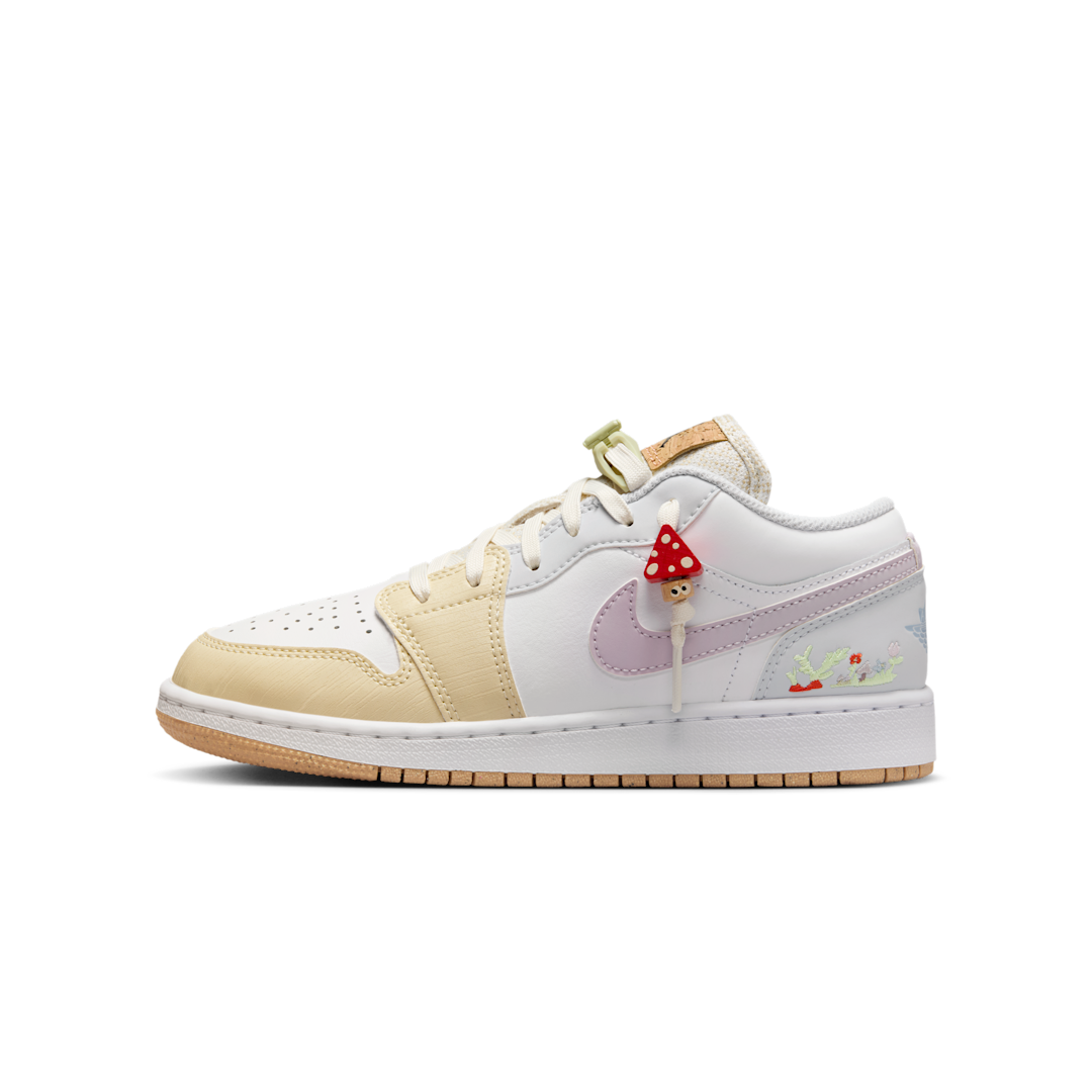 Overkicks - Air Jordan 1 Low Mushroom (GS) (IB8861-151) - vista lateral