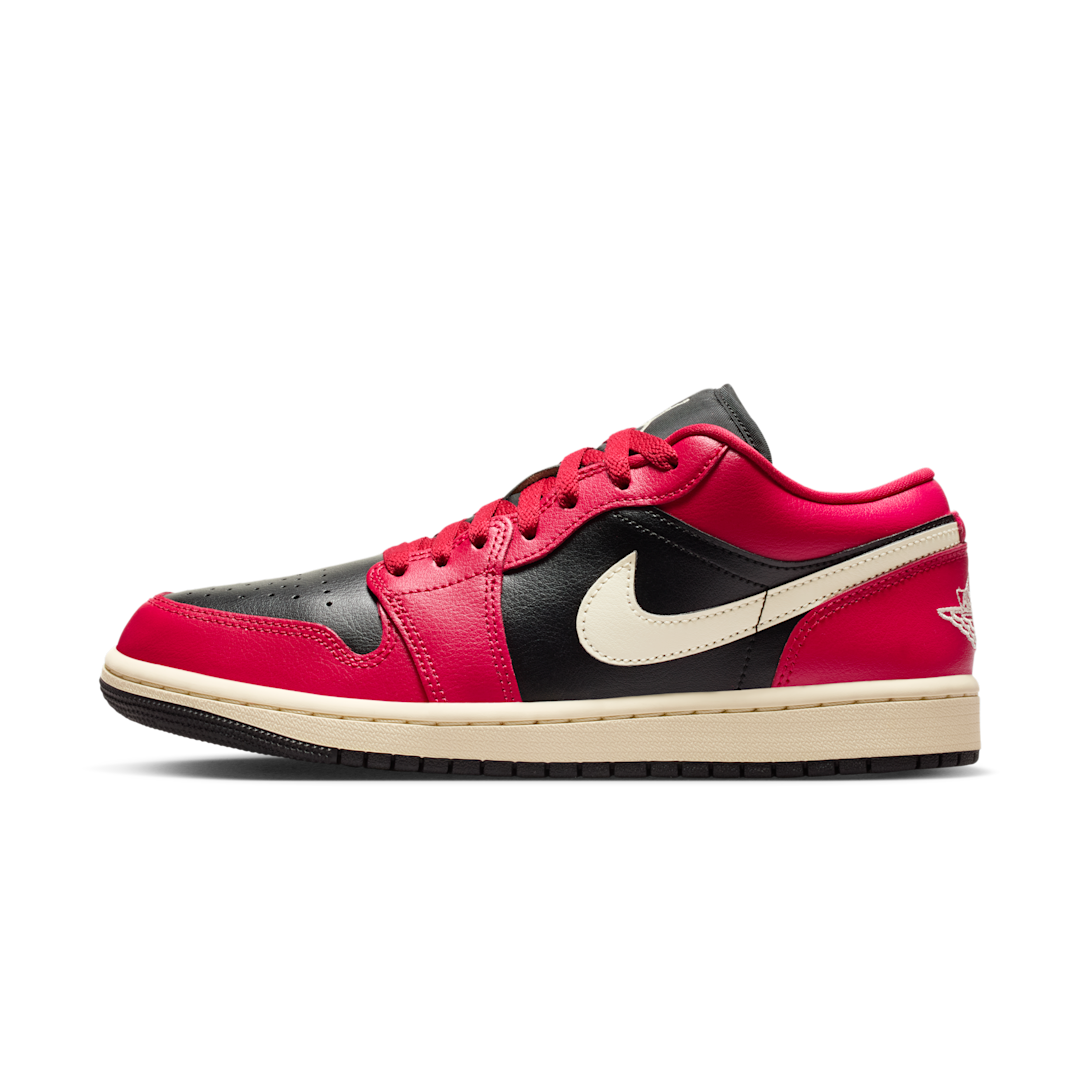 Overkicks - Air Jordan 1 Low Mystic Hibiscus Black (DC0774-605) - vista lateral