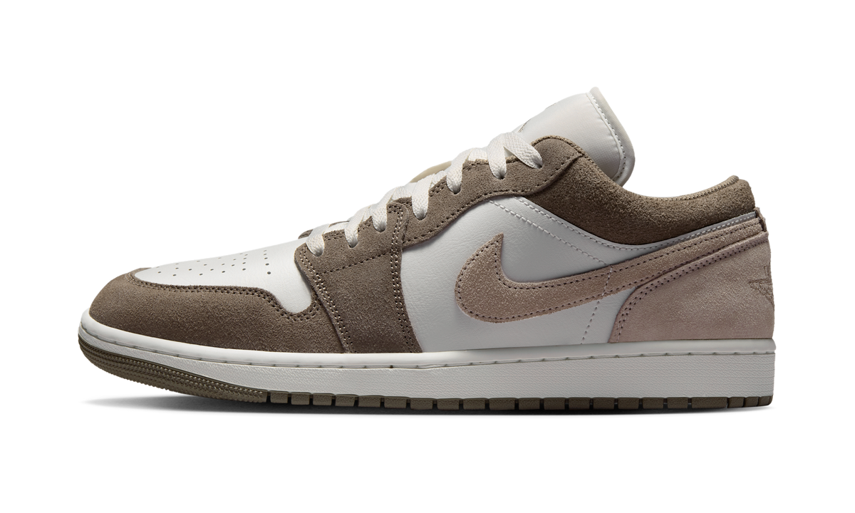 Overkicks - Air Jordan 1 Low Olive Grey Enigma Stone (553558-046) - vista lateral