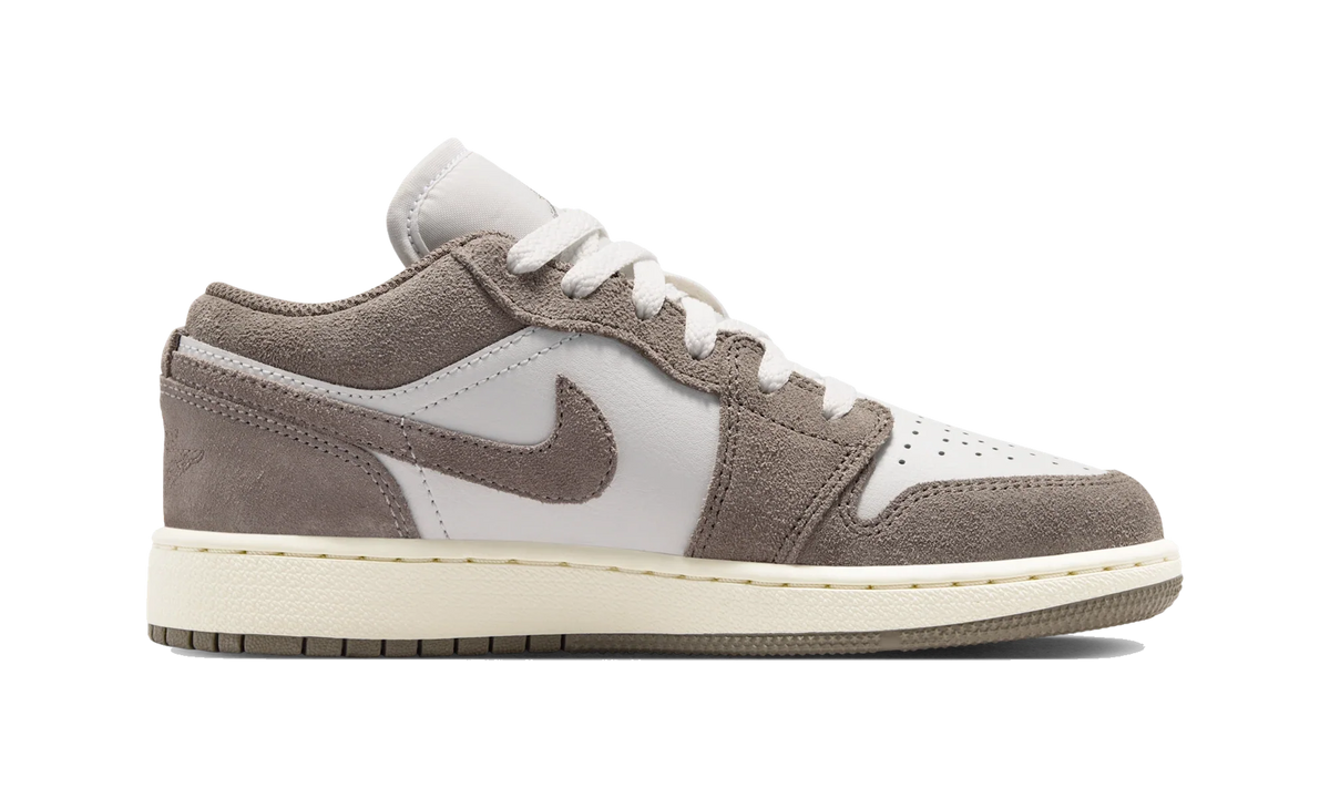 Overkicks - Air Jordan 1 Low Olive Grey Enigma Stone (GS) (553560-026) - imagen 4