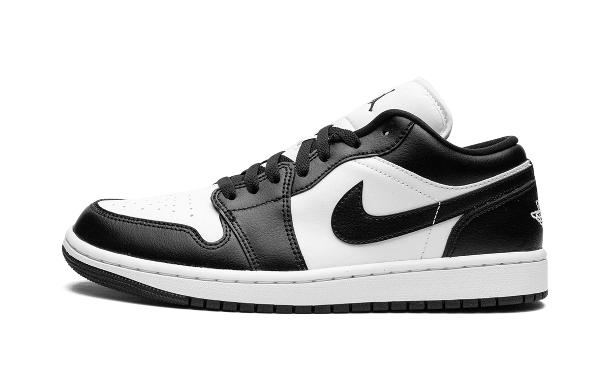 Overkicks - Air Jordan 1 Low Panda (Womens) (DC0774-101) - vista lateral