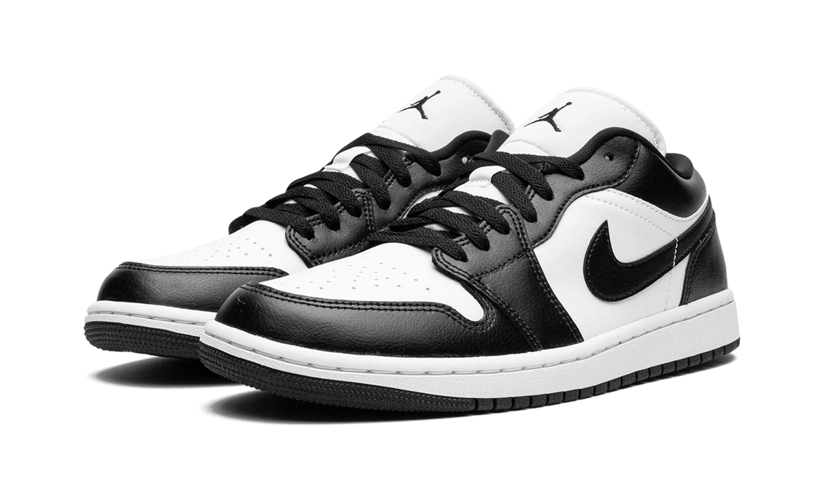 Overkicks - Air Jordan 1 Low Panda (Womens) (DC0774-101) - vista trasera