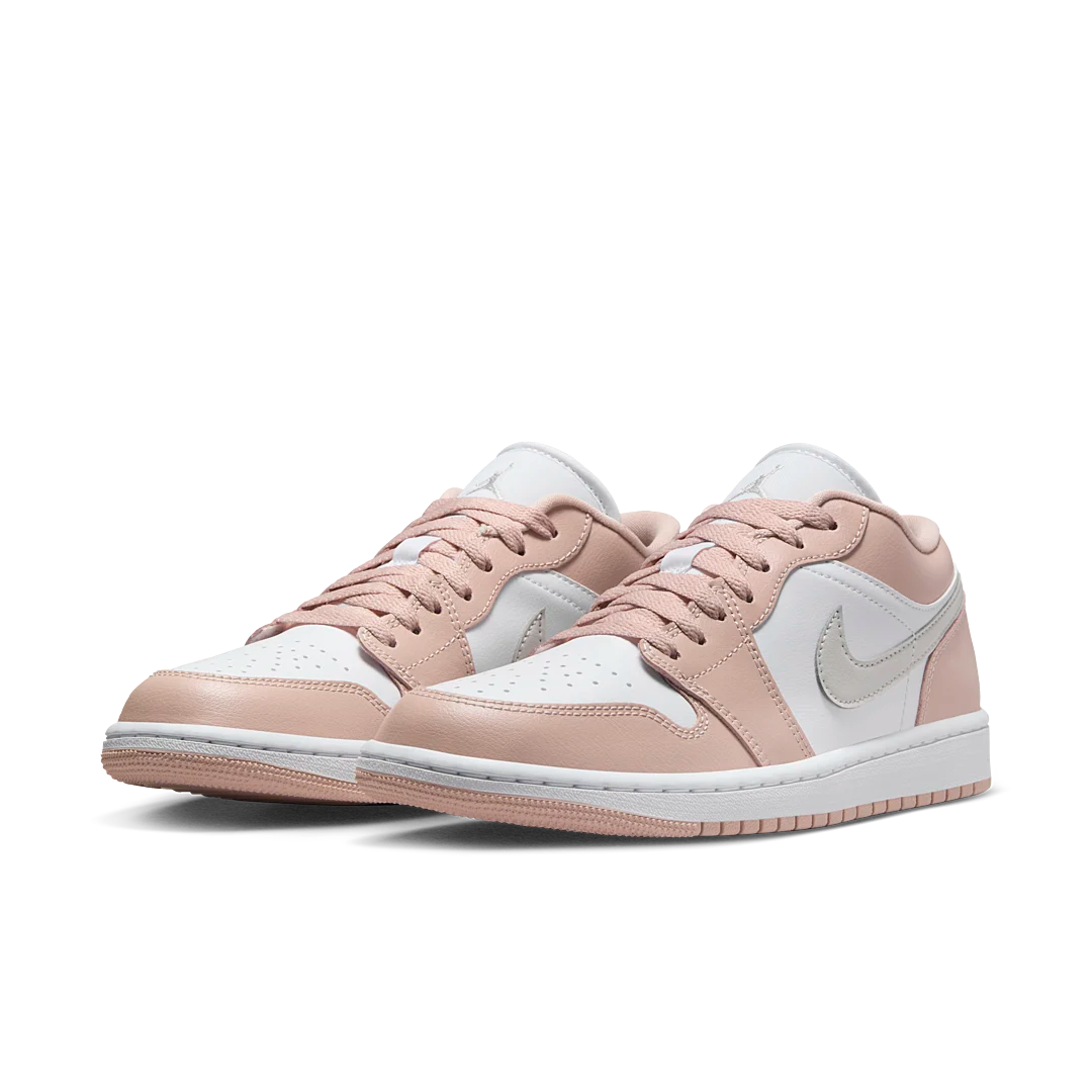 Overkicks - Air Jordan 1 Low Particle Beige (DC0774-120) - vista trasera