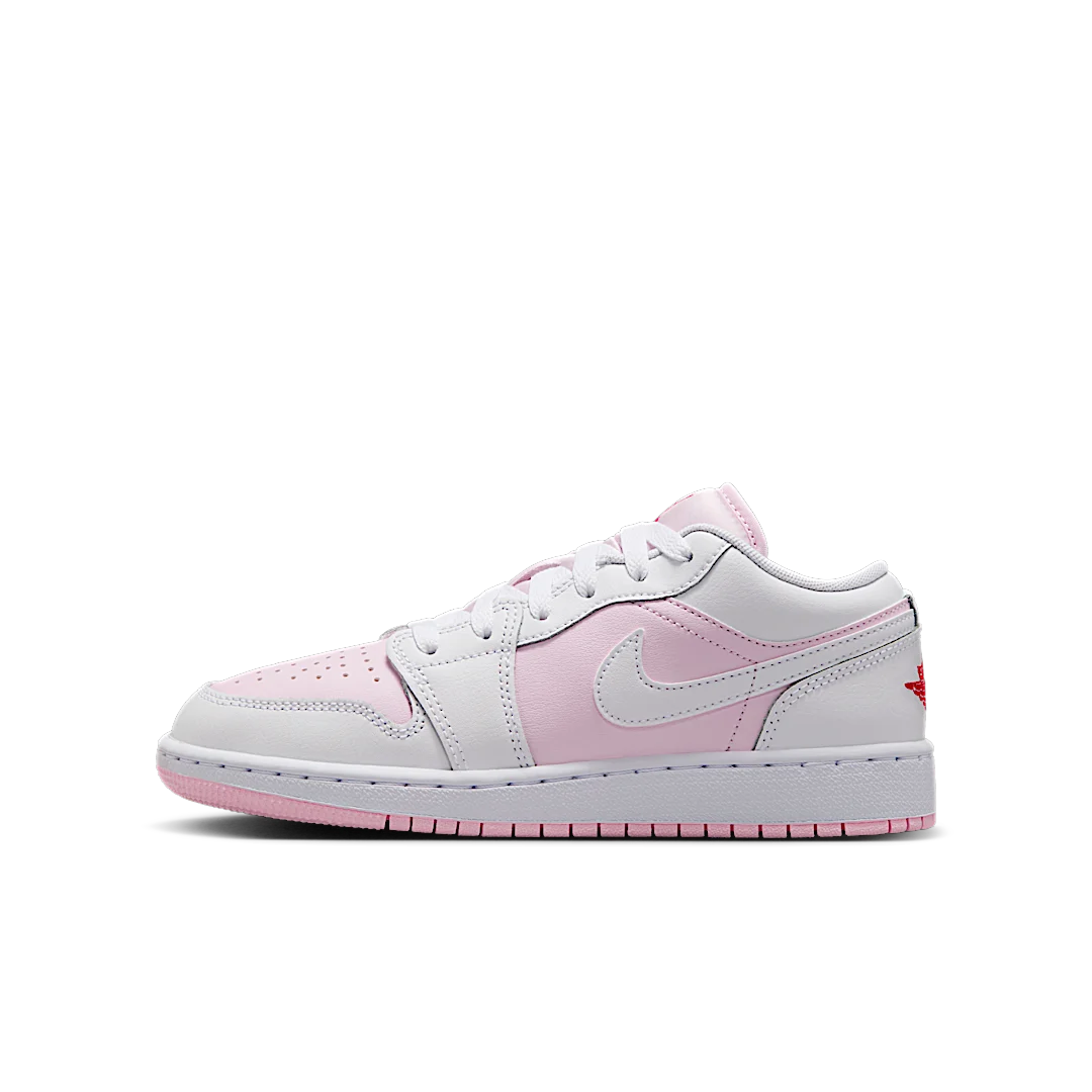 Overkicks - Air Jordan 1 Low Pink Foam Fire Red White (553560-608) - vista lateral