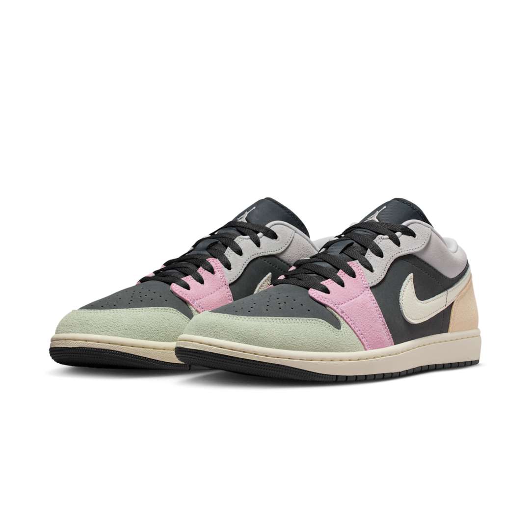 Overkicks - Air Jordan 1 Low SE Black Pastels (IB7109-004) - vista trasera
