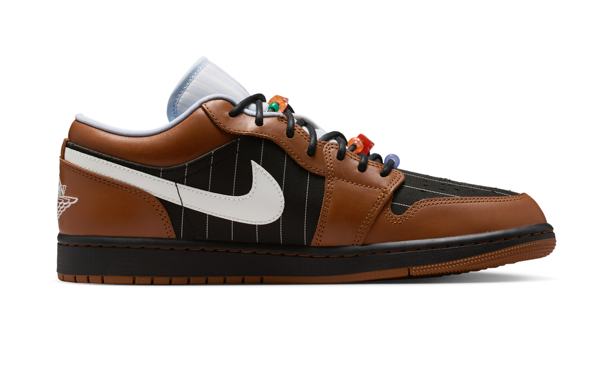 Overkicks - Air Jordan 1 Low SE Black Sail Light British Tan (IR7560-010) - detalle suela