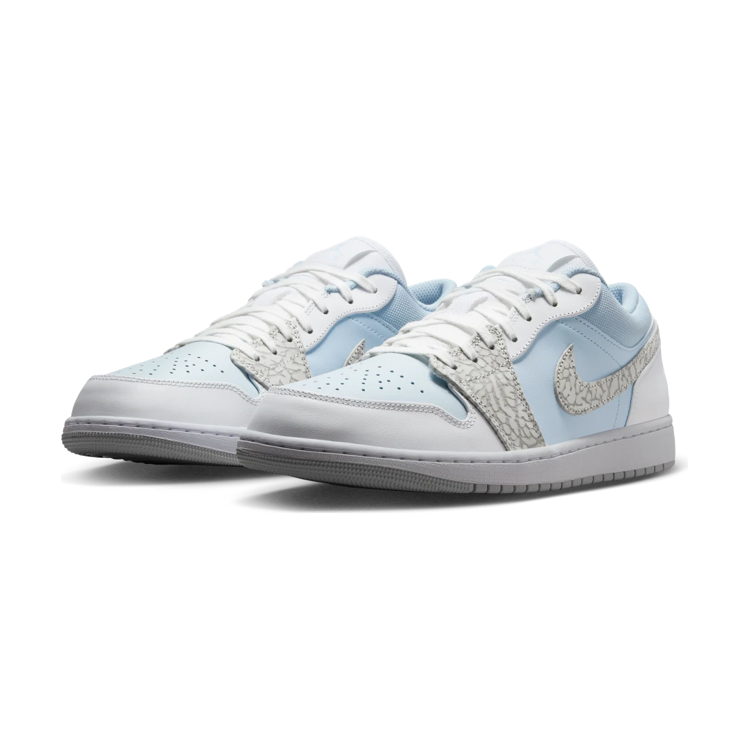 Overkicks - Air Jordan 1 Low SE Blue Tint Elephant Print (IB7692-400) - vista trasera