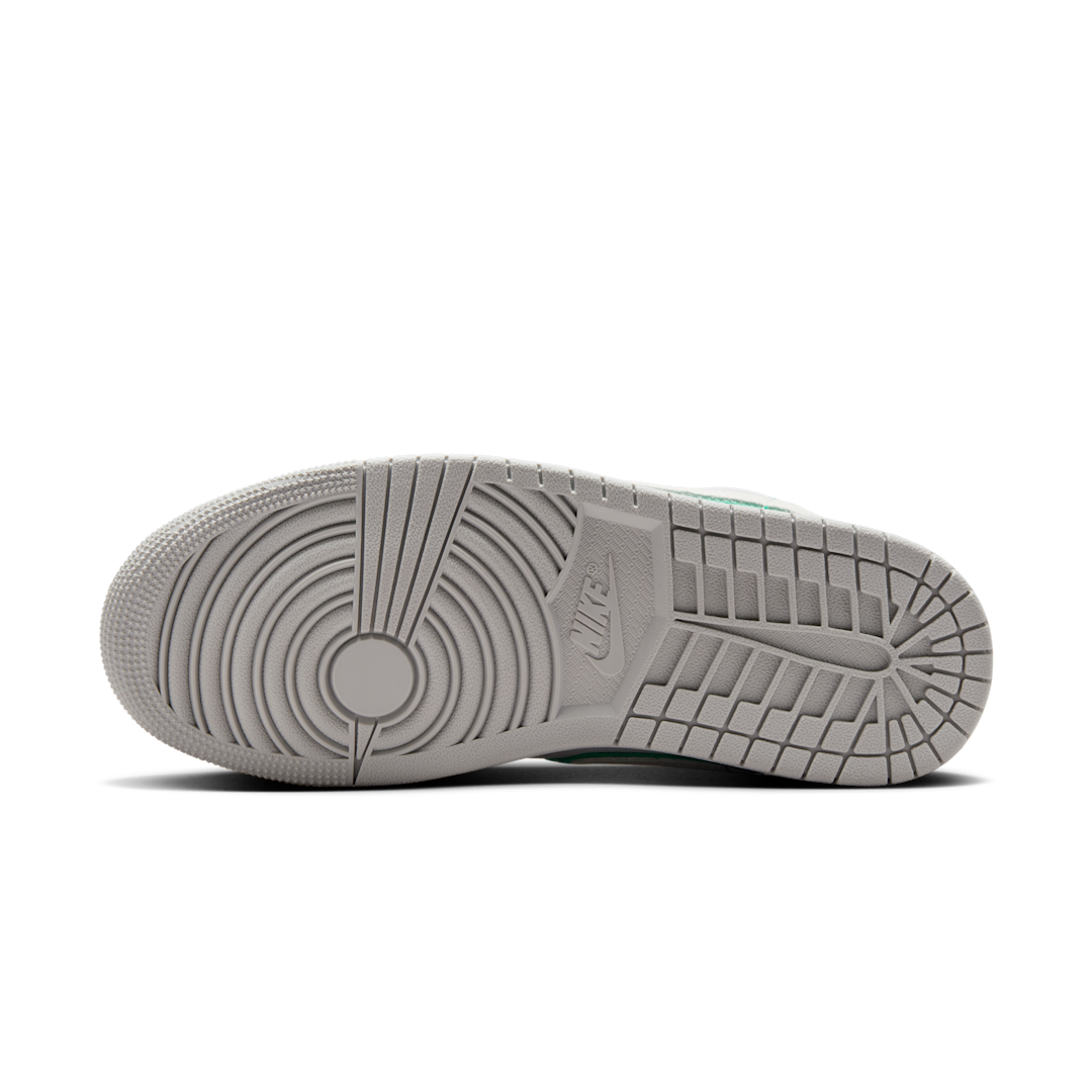 Overkicks - Air Jordan 1 Low SE Distressed Light Smoke Grey (IH3369-077) - detalle suela