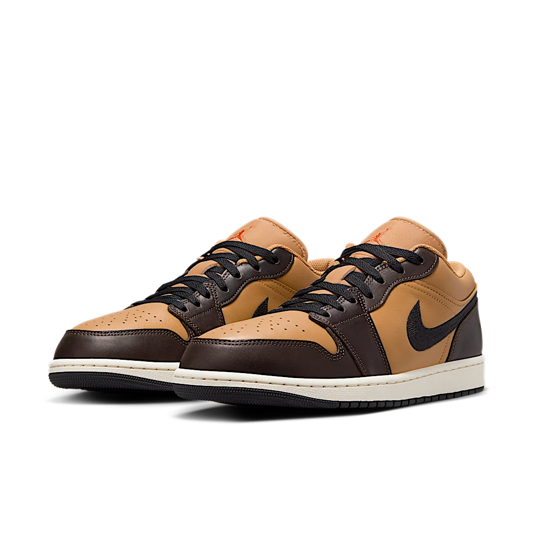 Overkicks - Air Jordan 1 Low SE Flax Baroque Brown (HQ3603-201) - vista trasera