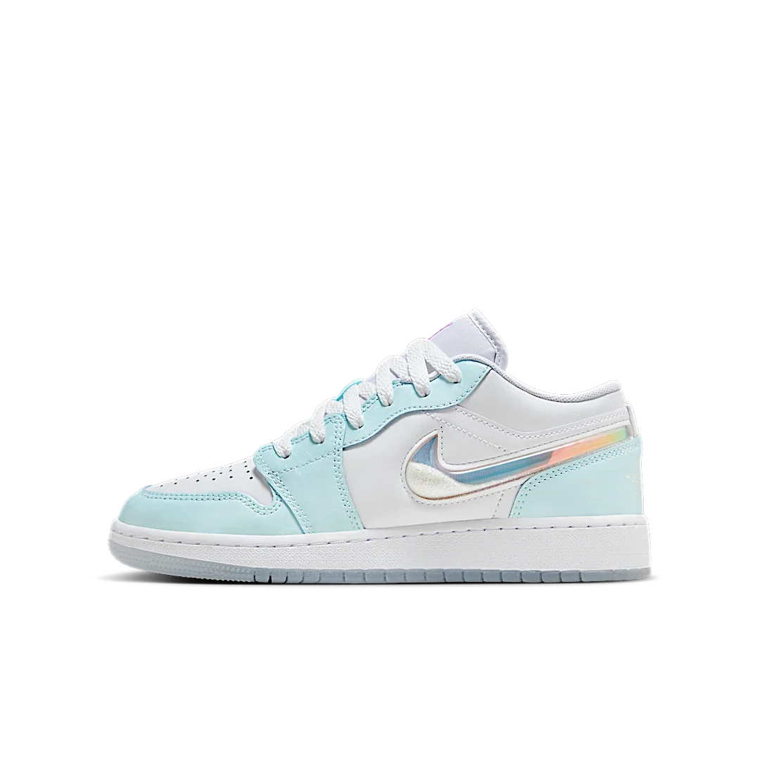 Overkicks - Air Jordan 1 Low SE Glacier Blue (GS) (HJ3481-491) - vista lateral