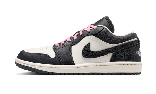 Overkicks - Air Jordan 1 Low SE Iced Carmine (II0595-001) - vista lateral