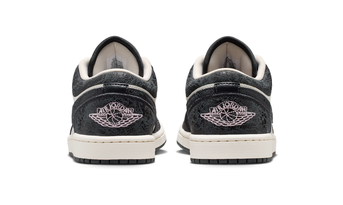 Overkicks - Air Jordan 1 Low SE Iced Carmine (II0595-001) - detalle talón