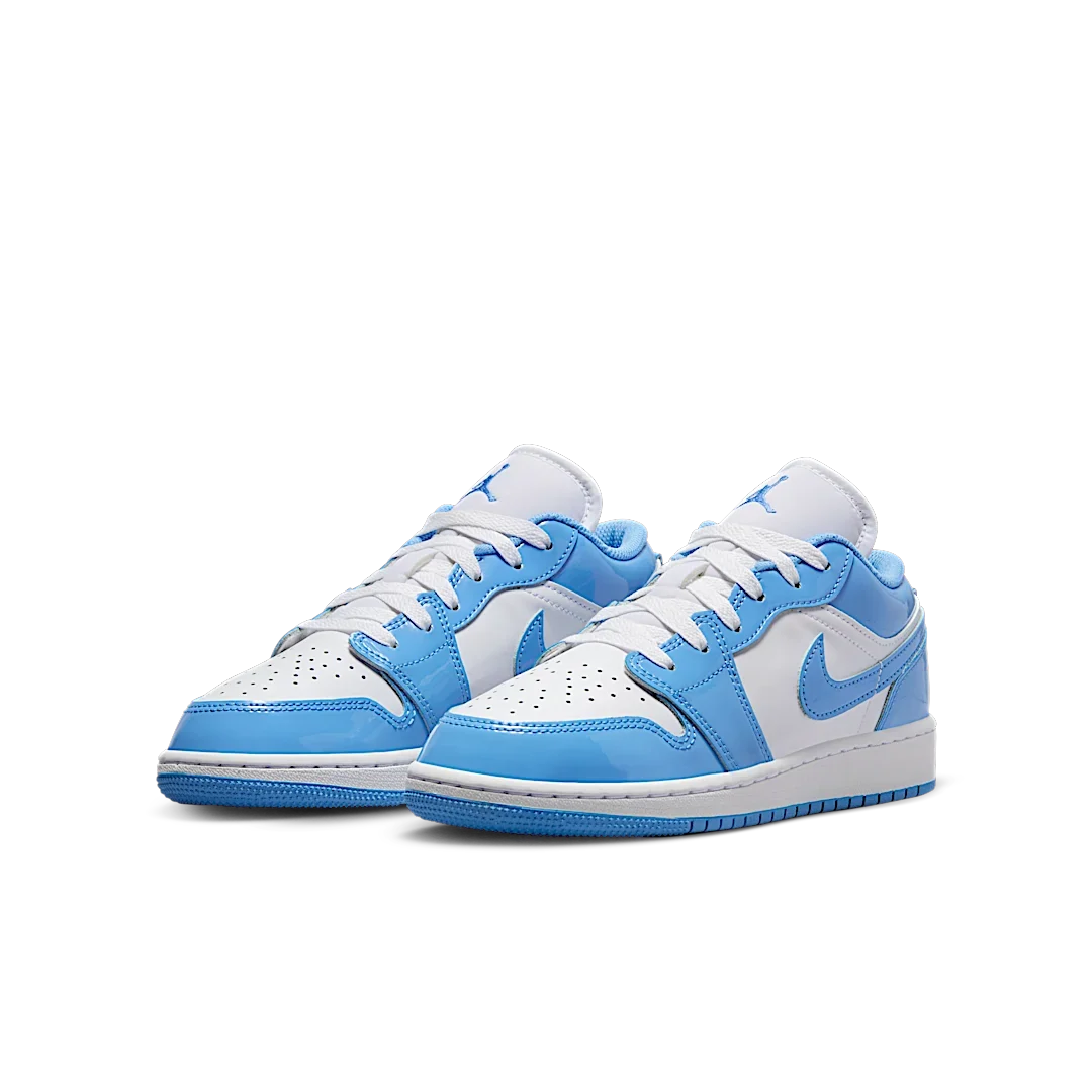 Overkicks - Air Jordan 1 Low SE Legend Blue Patent (GS) (FZ3929-114) - imagen 2