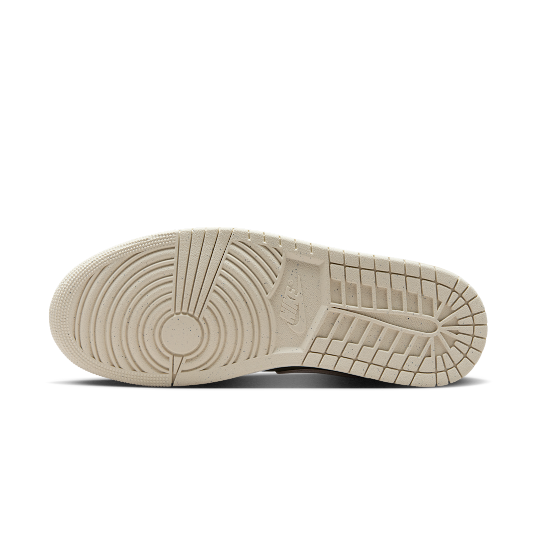 Overkicks - Air Jordan 1 Low SE Medium Olive Sail (HV4089-201) - detalle suela