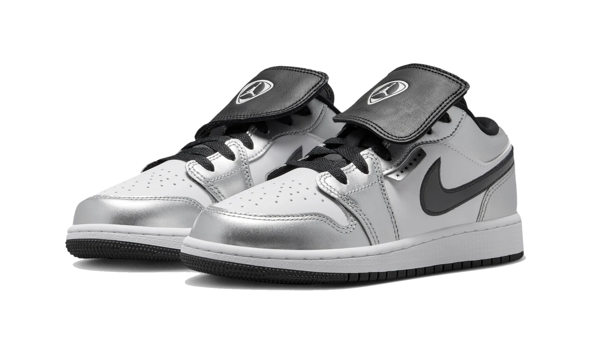 Overkicks - Air Jordan 1 Low SE Metallic Silver Tiempo (GS) (IR2310-100) - imagen 2
