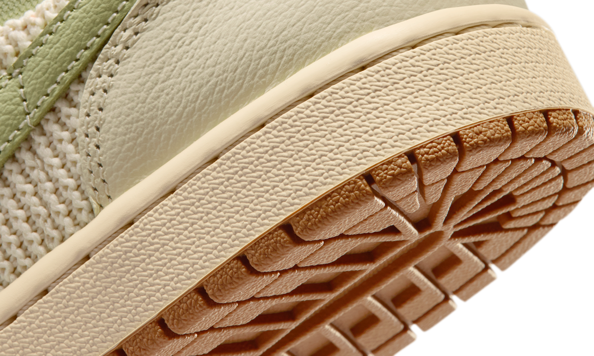 Overkicks - Air Jordan 1 Low SE Olive Aura (II0569-100) - detalle