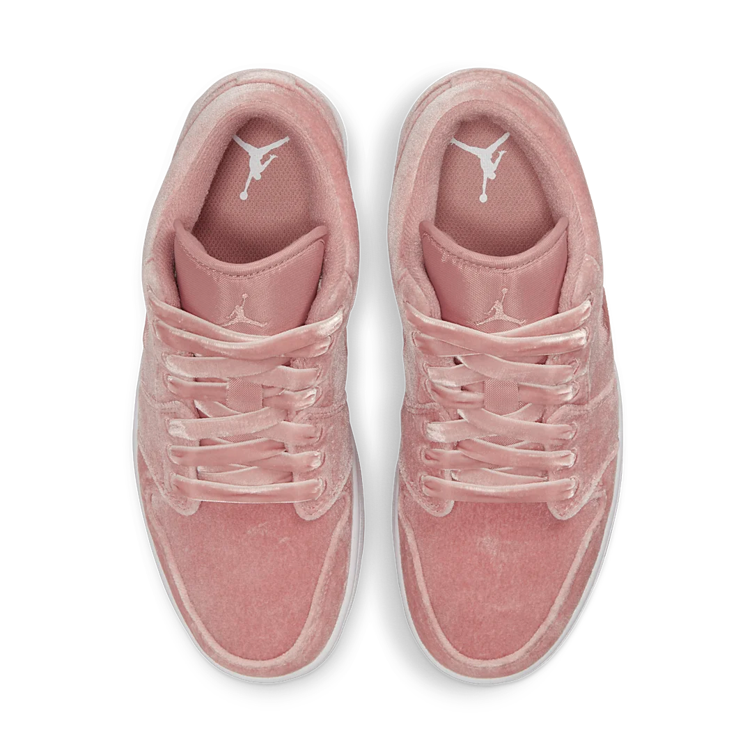Overkicks - Air Jordan 1 Low SE Pink Velvet (DQ8396-600) - par completo