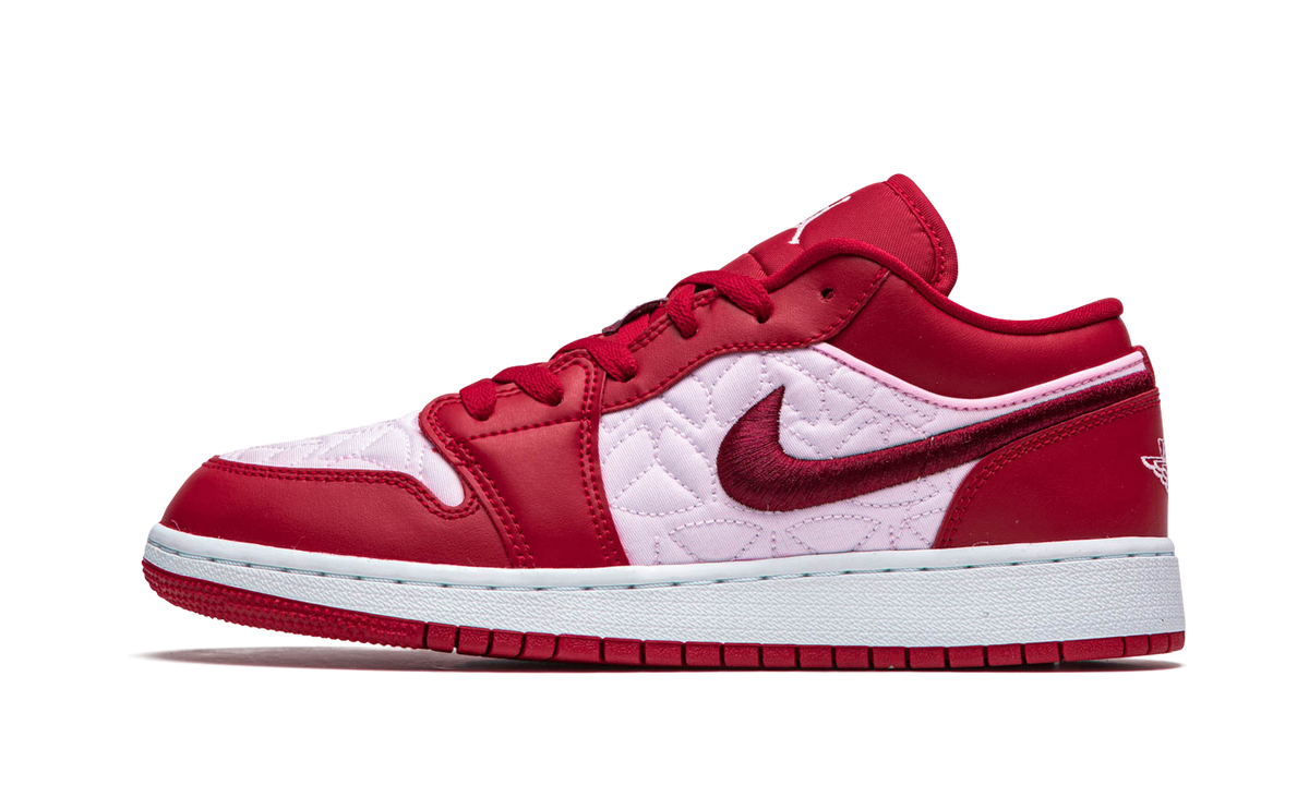 Overkicks - Air Jordan 1 Low SE Red Quilt (GS) (DB3621-600) - vista lateral