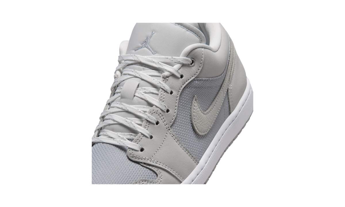 Overkicks - Air Jordan 1 Low SE Soft Pearl Light Smoke Grey (IO2049-100) - detalle lateral interior