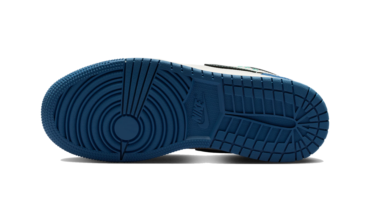 Overkicks - Air Jordan 1 Low SE True Blue Black (IO2062-400) - par completo