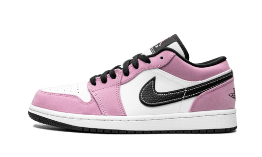 Overkicks - Air Jordan 1 Low SE Violet Shock White Black (CK3022-503) - vista lateral