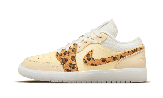 Overkicks - Air Jordan 1 Low SNKRS Day (DN6998-700) - vista lateral