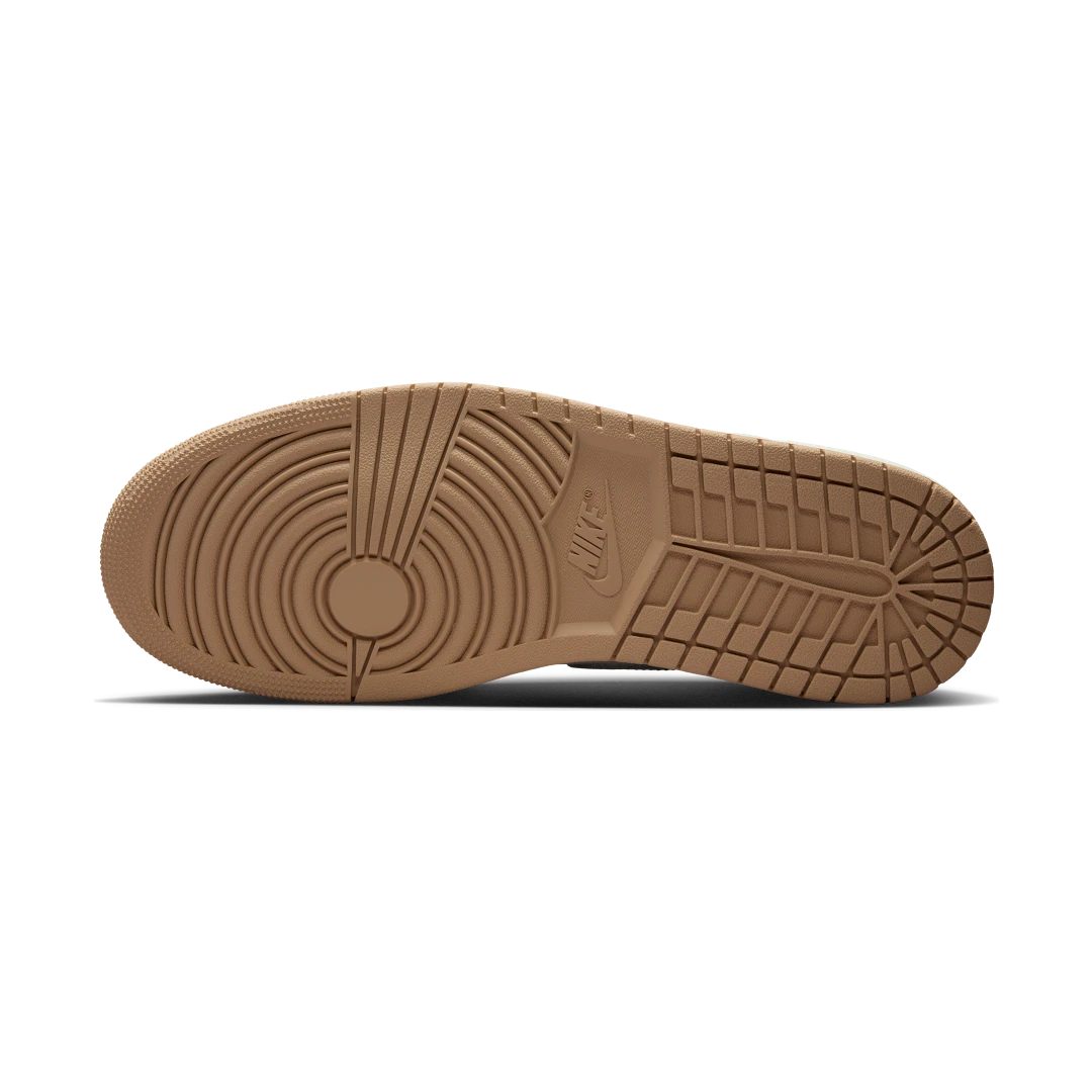 Overkicks - Air Jordan 1 Low Sail College Grey Rattan (553558-169) - detalle suela