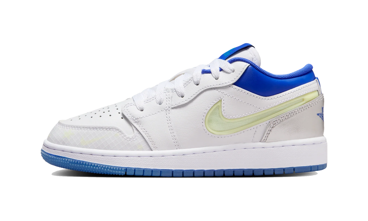 Overkicks - Air Jordan 1 Low The Sky Is Not The Limit (GS) (HJ9955-100) - vista lateral