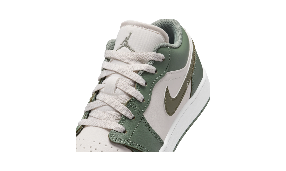 Overkicks - Air Jordan 1 Low Vintage Lichen White Medium Olive (553560-300) - detalle lateral interior