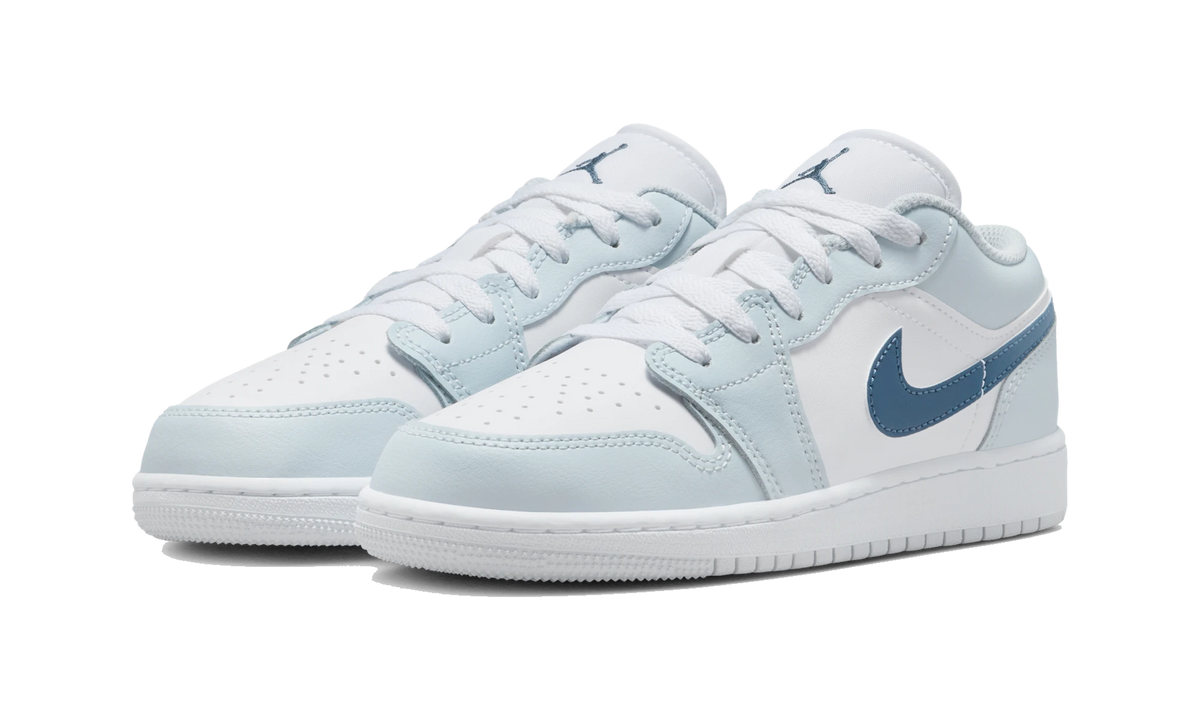 Overkicks - Air Jordan 1 Low White Aura Squadron Blue (553560-104) - vista trasera