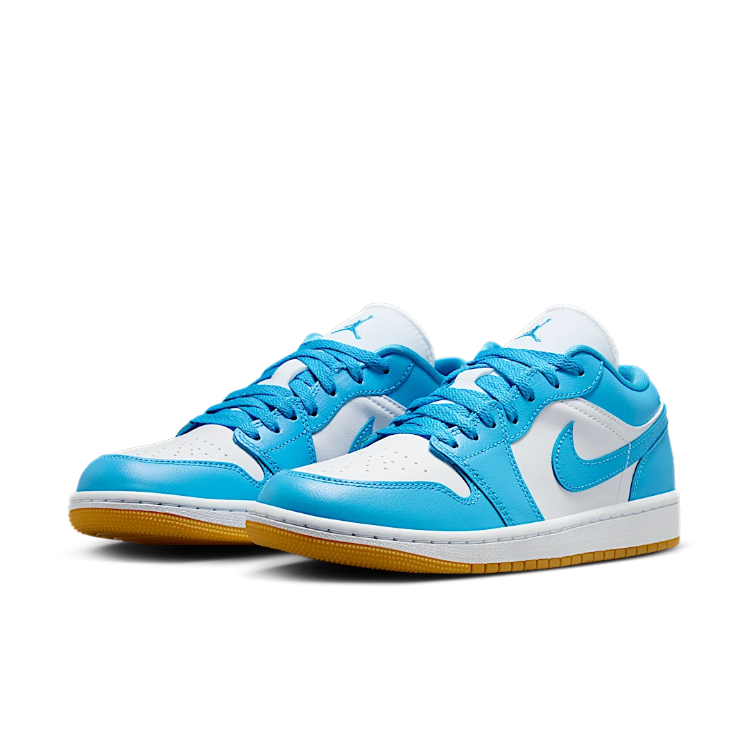 Overkicks - Air Jordan 1 Low White Gum Light Brown Dark Powder Blue (DC0774-104) - vista trasera