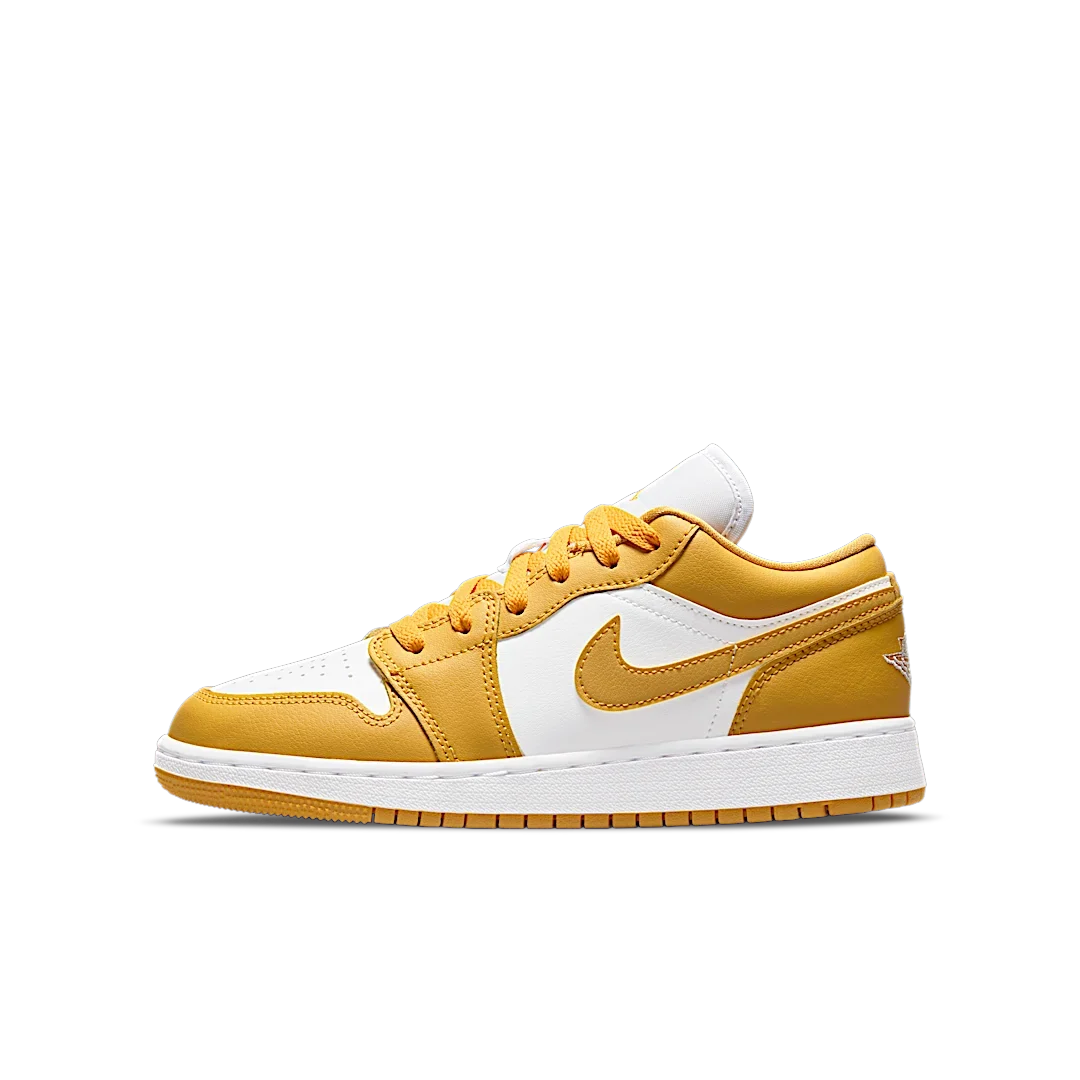 Overkicks - Air Jordan 1 Low White Pollen (GS) (553560-171) - vista lateral